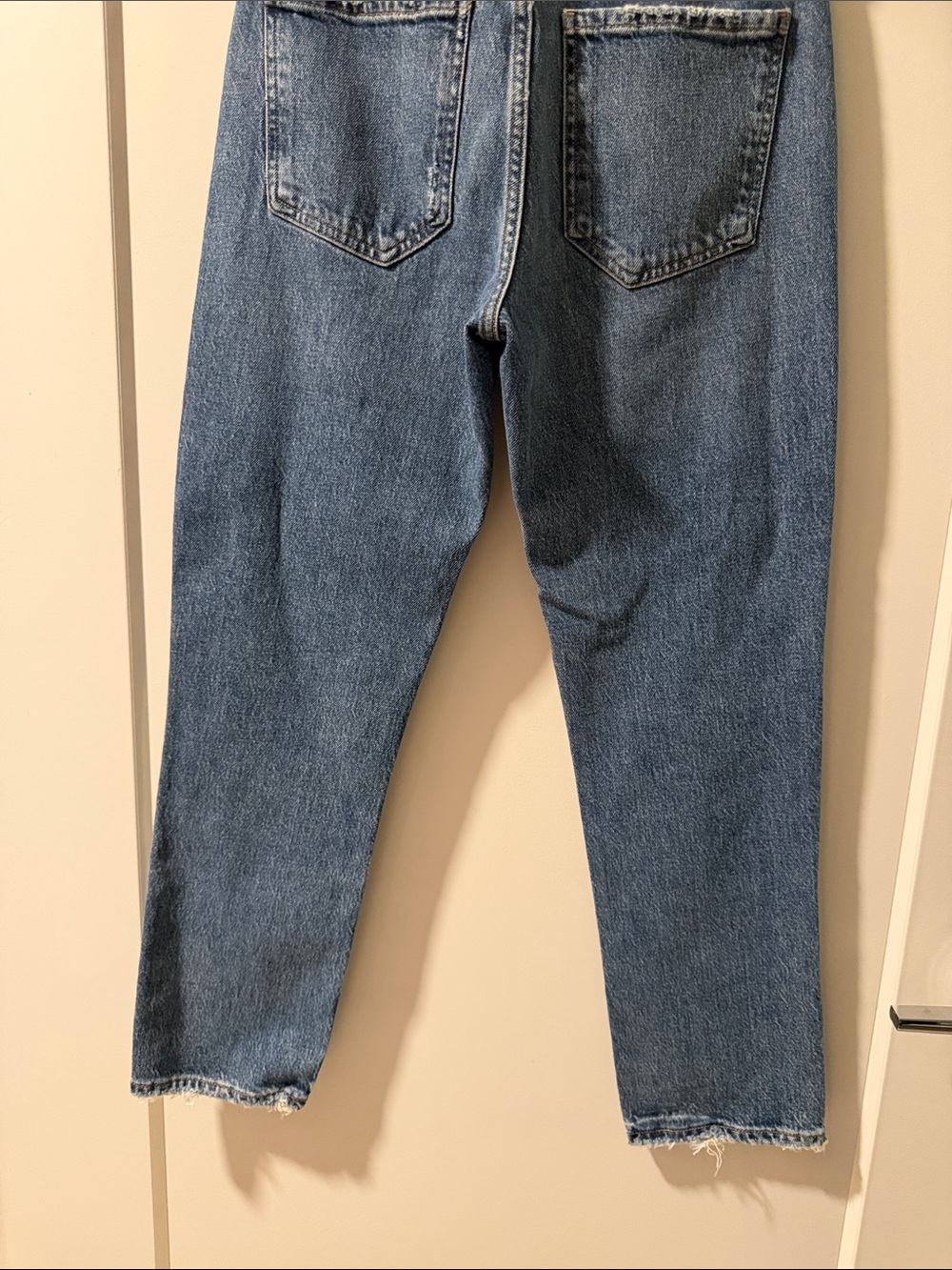 AGOLDE Riley Crop Jeans - Picture 7 of 9